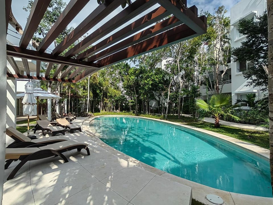 Balcony/Terrace, Swimming pool, Swimming pool