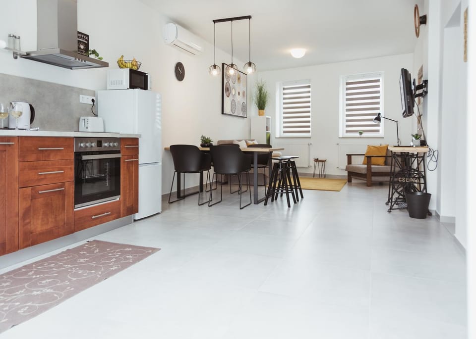 Coffee/tea facilities, Kitchen or kitchenette, minibar, pet friendly, toaster, kitchen