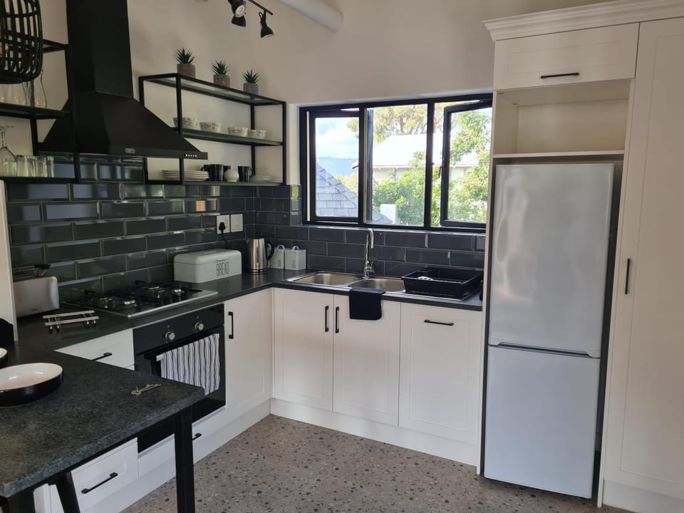 minibar, pet friendly, stove, kitchen