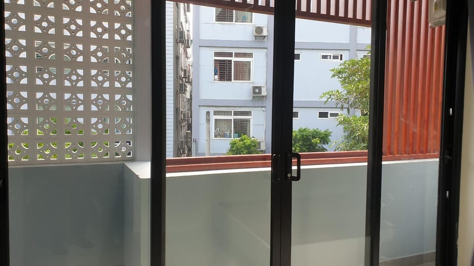 Property building, Day, View (from property/room), Balcony/Terrace