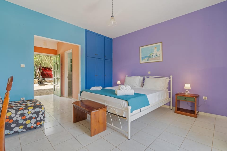 Living room, Bedroom