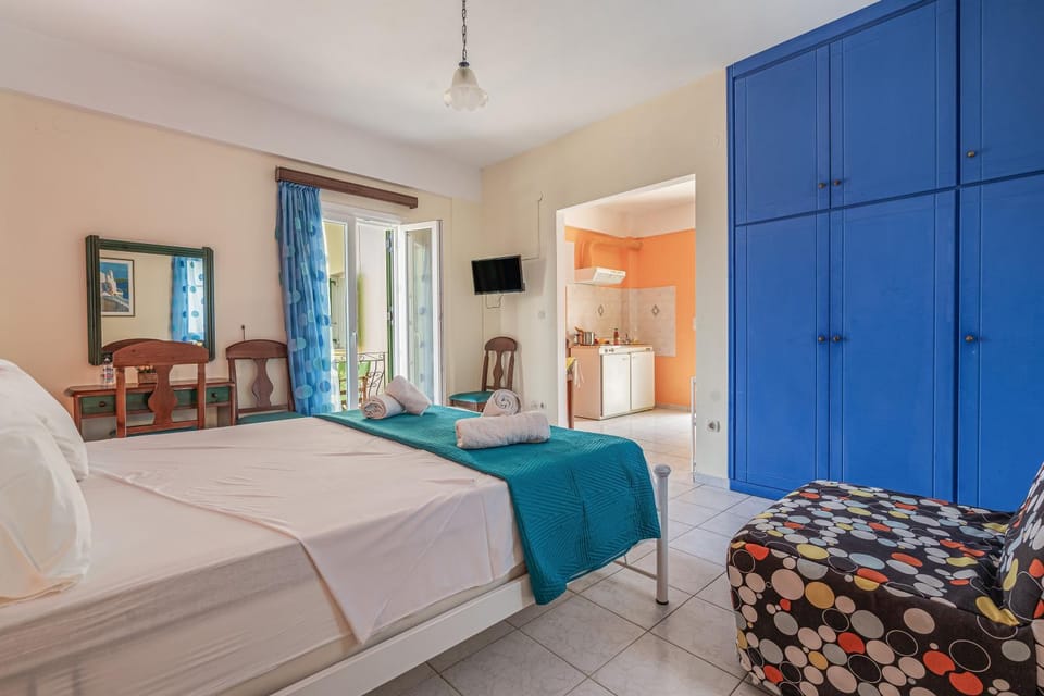 Property building, Living room, Bedroom