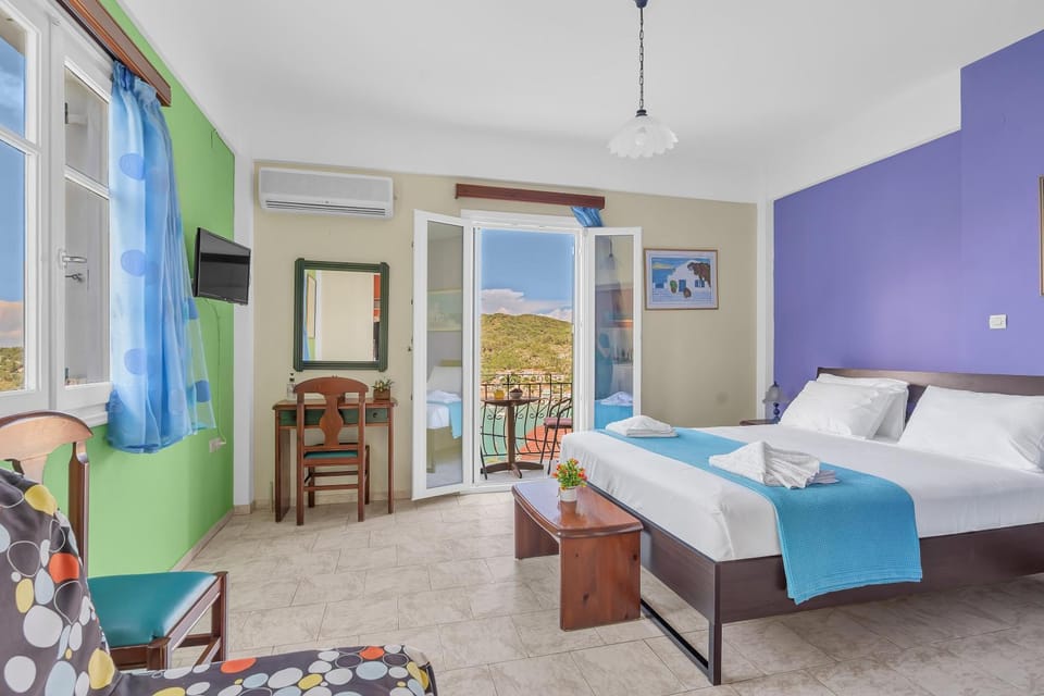 Property building, Living room, Bedroom
