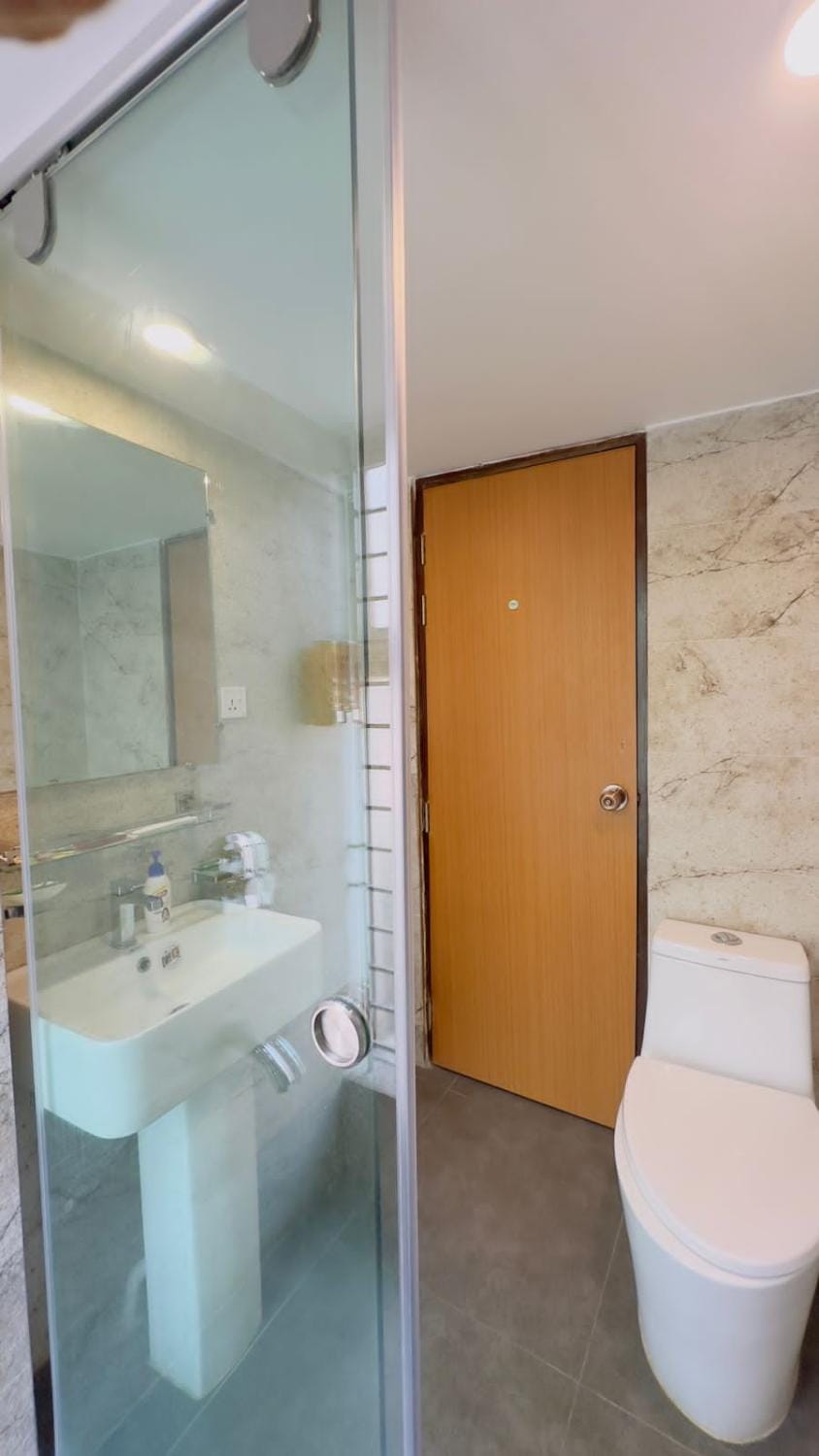Shower, Toilet, Bathroom