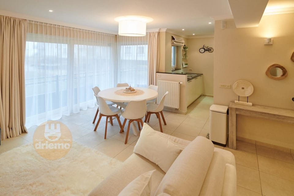 ZEEPANNE 1A0 Apartment in De Panne