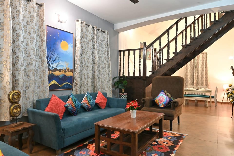 GR Stays WHITE HOUSE 4bhk Private Pool Villa in Calangute Villa in Calangute