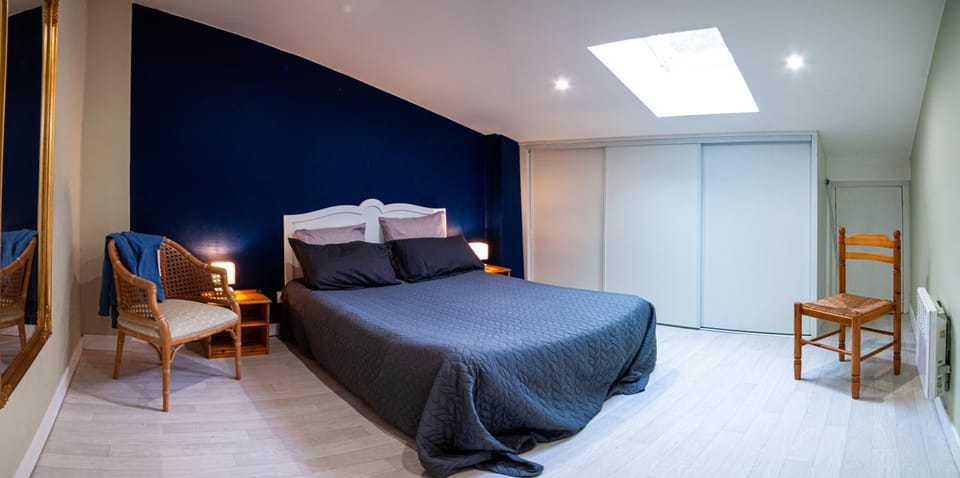 Bed, Night, Bedroom, wardrobe