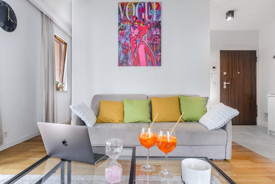 Bed, Living room, Seating area