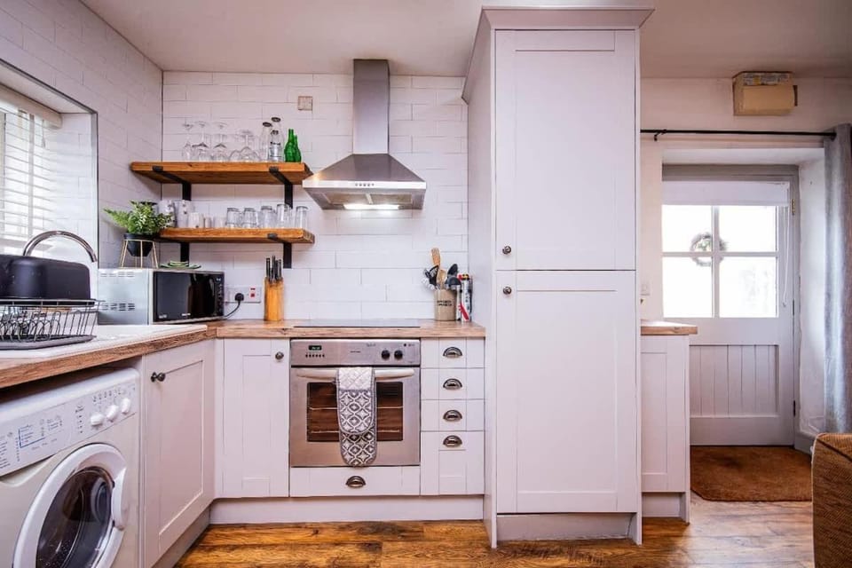 Cosy Farm Conversion In The Heart Of Pembrokeshire House in Wales