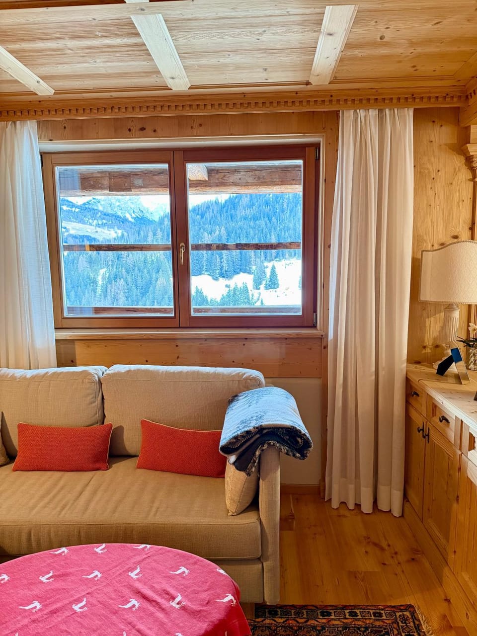 Luxury Chalet at the Foot of the Dolomites by the Castle Apartment in La Villa