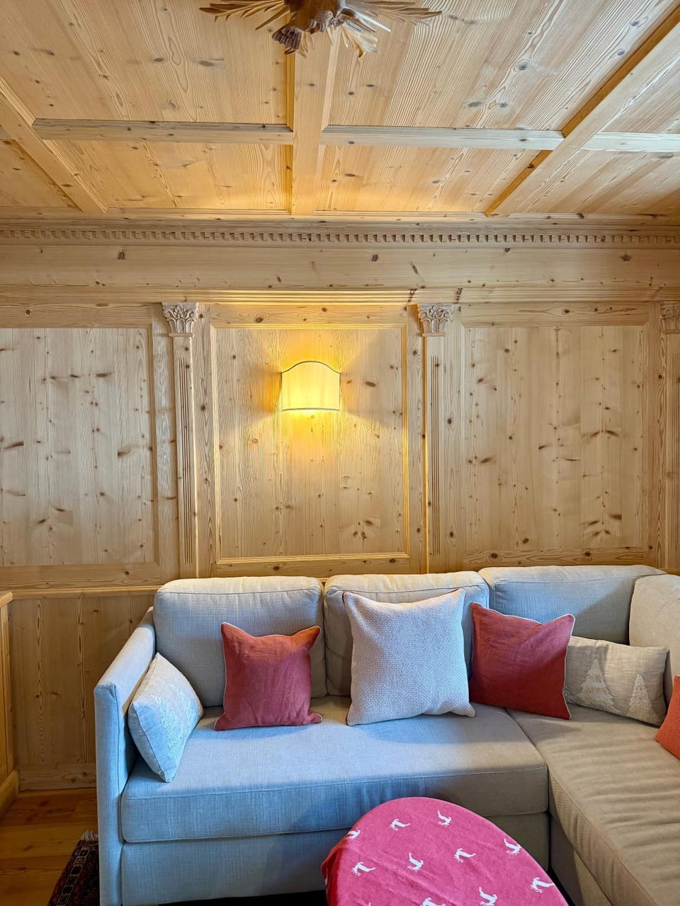 Luxury Chalet at the Foot of the Dolomites by the Castle Apartment in La Villa