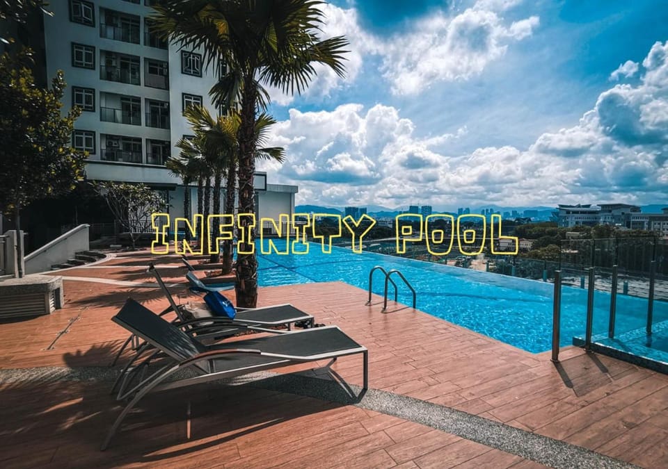 Pool view, Swimming pool, sunbed