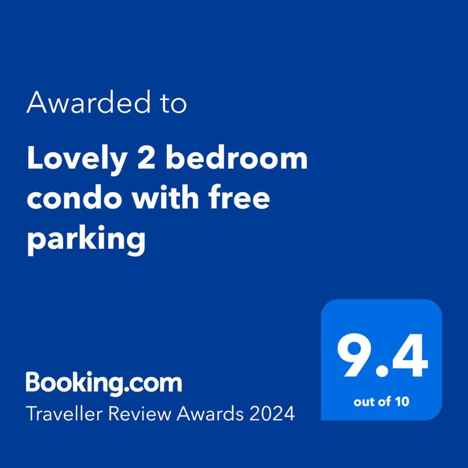 Lovely 2 bedroom condo with free parking Apartment in Vlorë