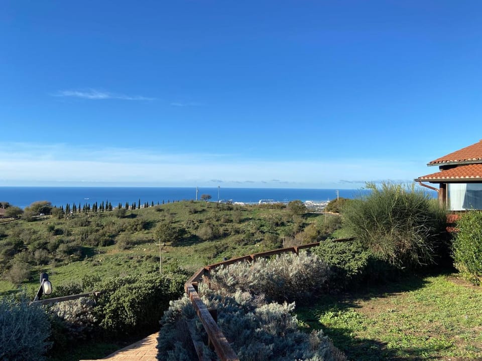 City view, Sea view