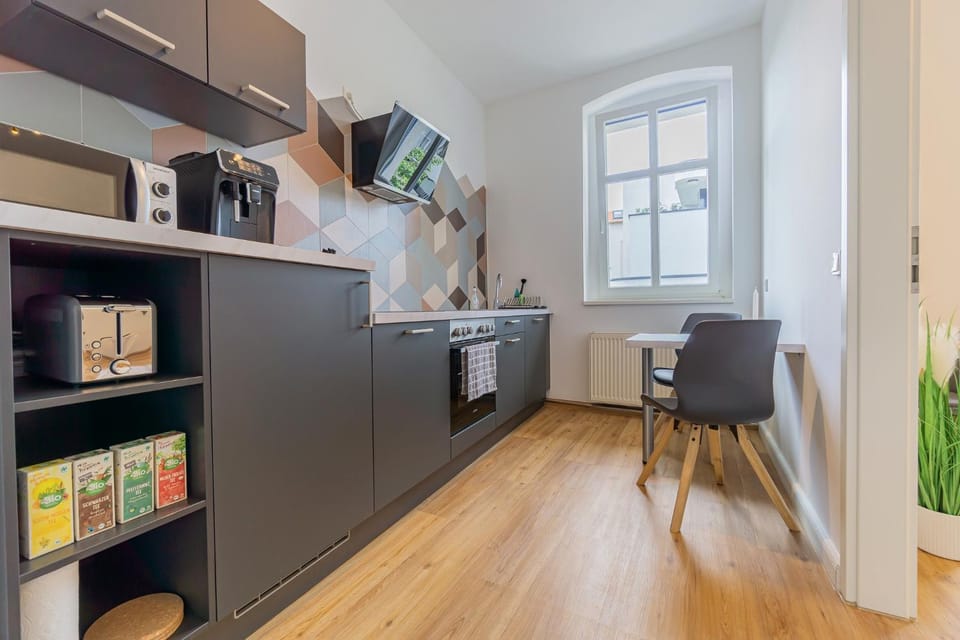 Coffee/tea facilities, Kitchen or kitchenette, kitchen