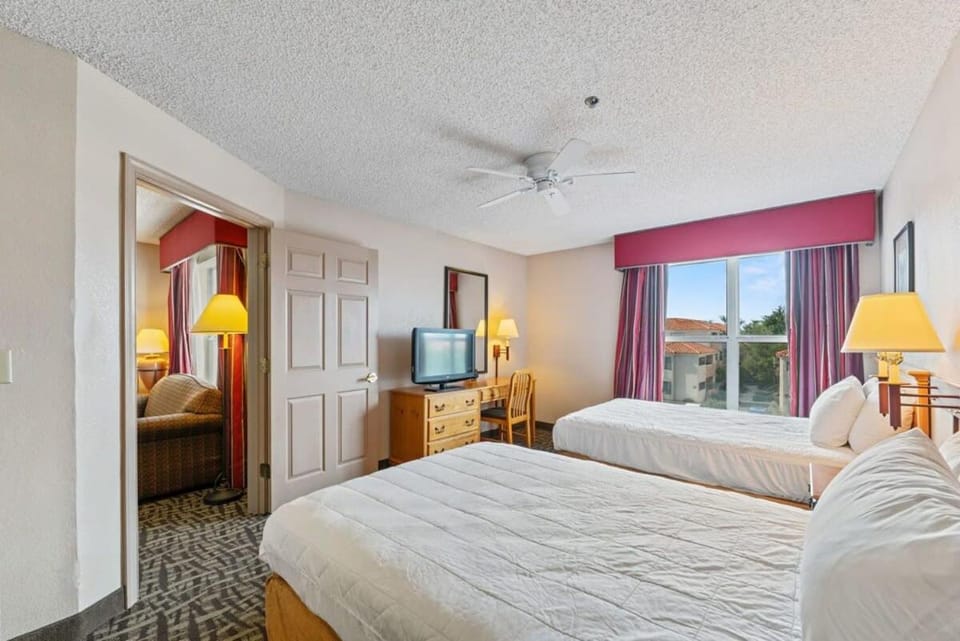 Scottsdale 2 bd 2 ba furnished apt 4 full beds Apartment in Paradise Valley