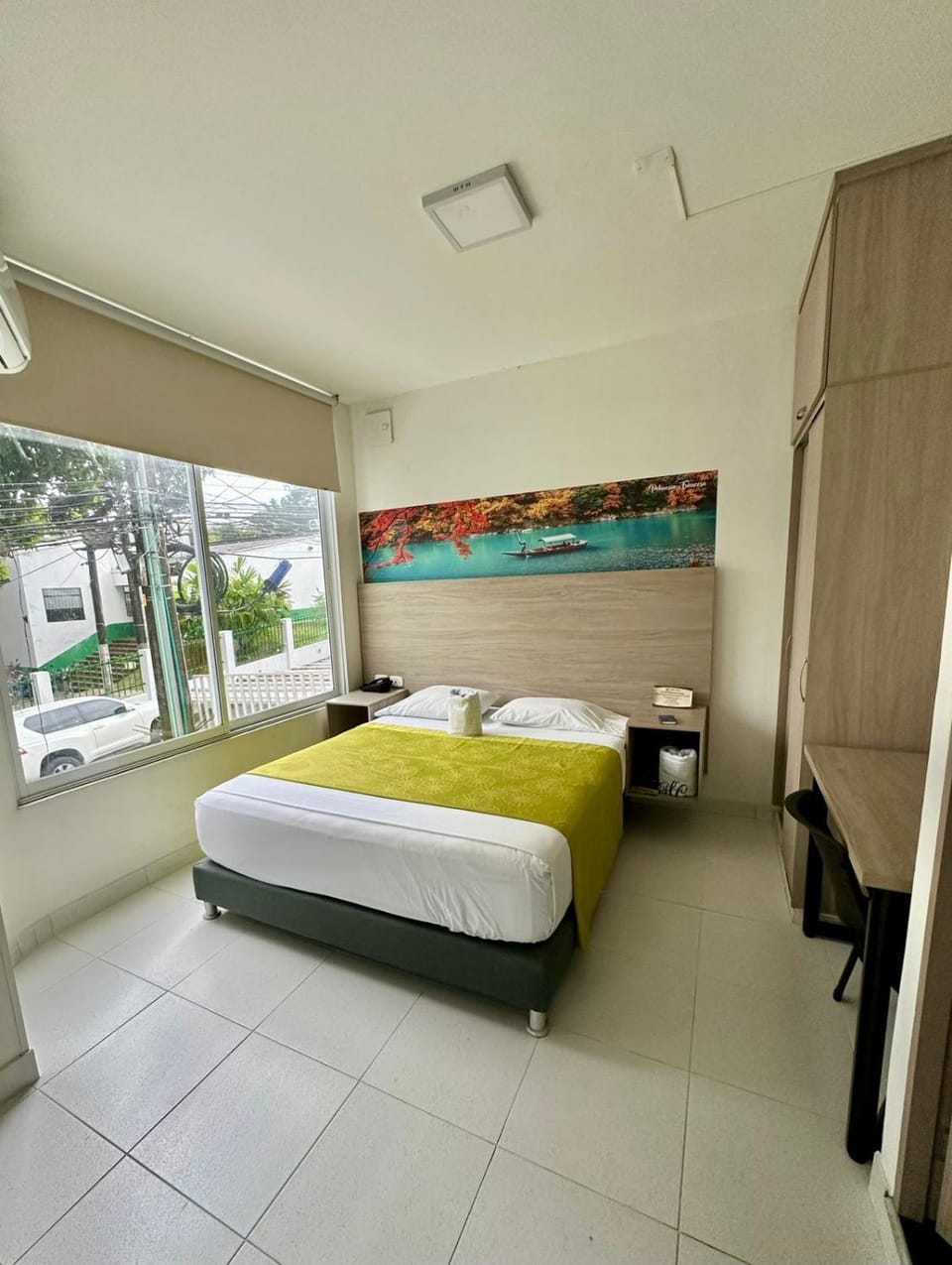 Photo of the whole room, Bedroom