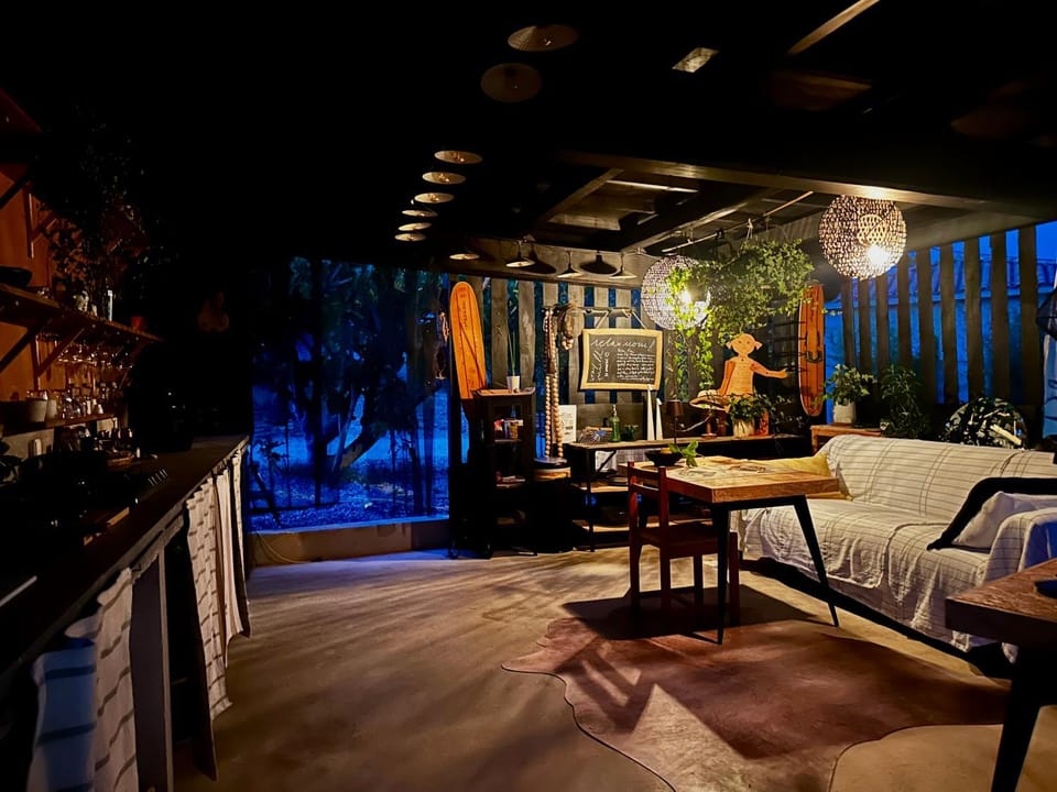 Loft pour sauvages modernes Bed and Breakfast in La Cadière-d'Azur