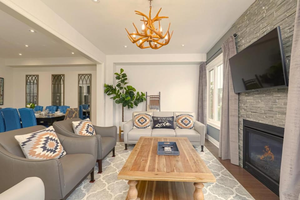 Five-O at Snow: Free Shuttle to Blue House in Grey Highlands