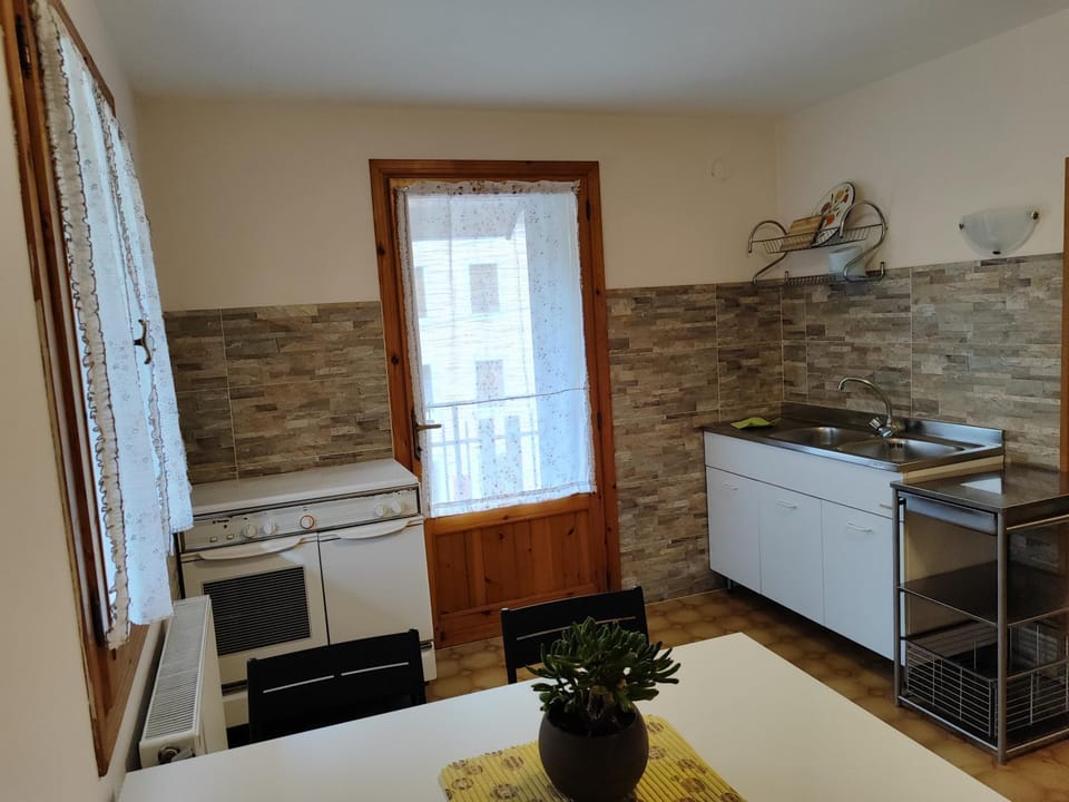 Alloggio Matrimoniale vicino Asiago (Roana) Apartment in Veneto