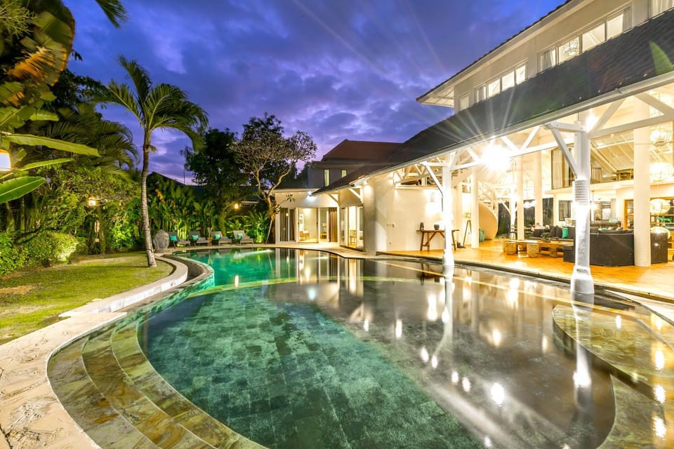 Property building, Night, Garden, Garden view, Pool view, Swimming pool