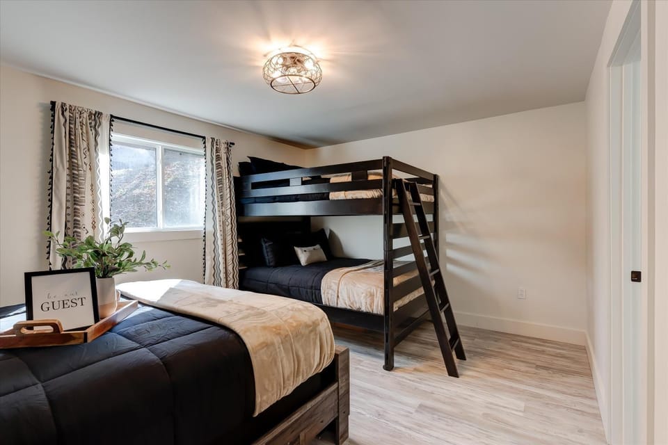 Bed, bunk bed