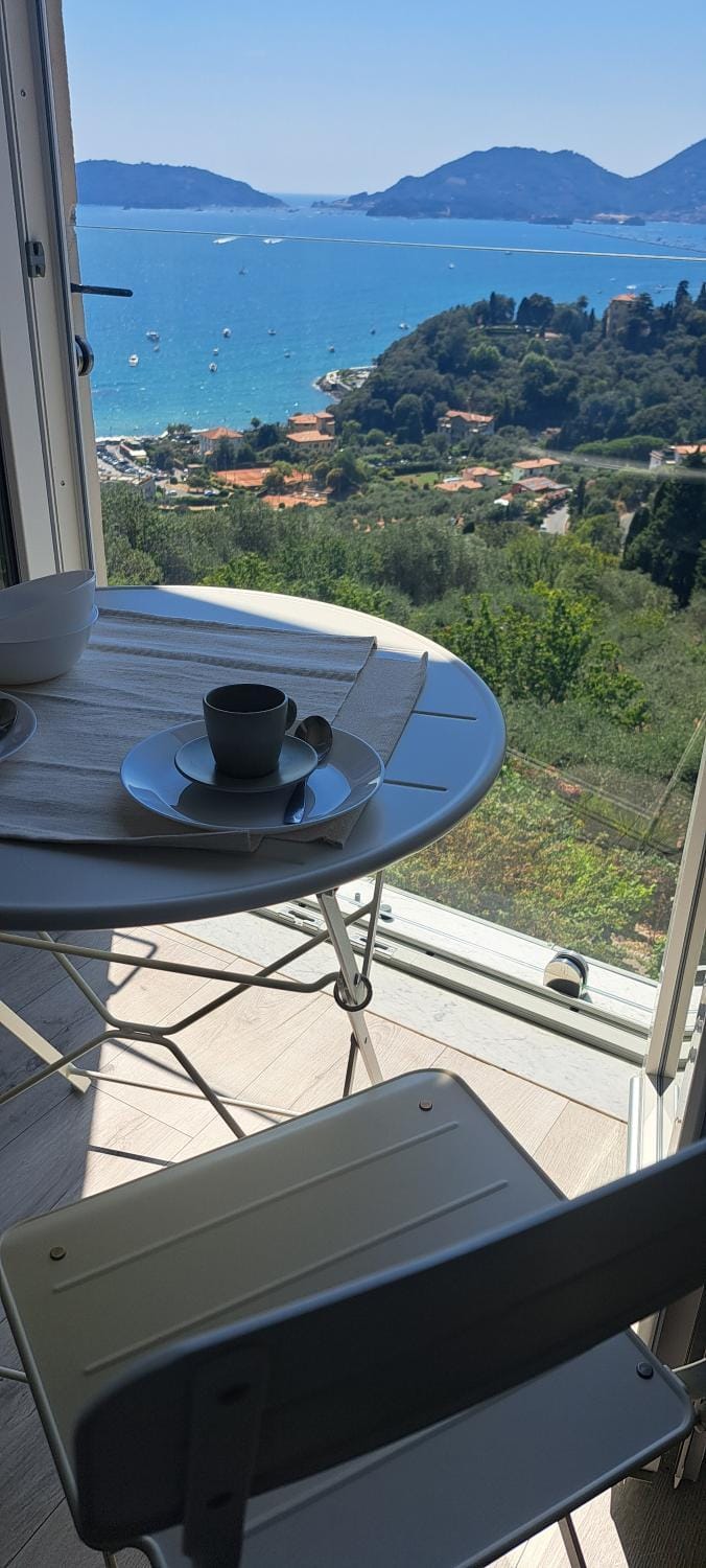 Appartamento VISTA MARE Lerici L'elce sul mare Apartment in Lerici