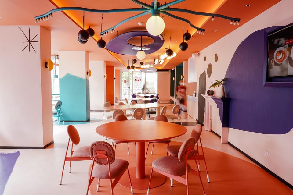 Restaurant/places to eat, Dining area