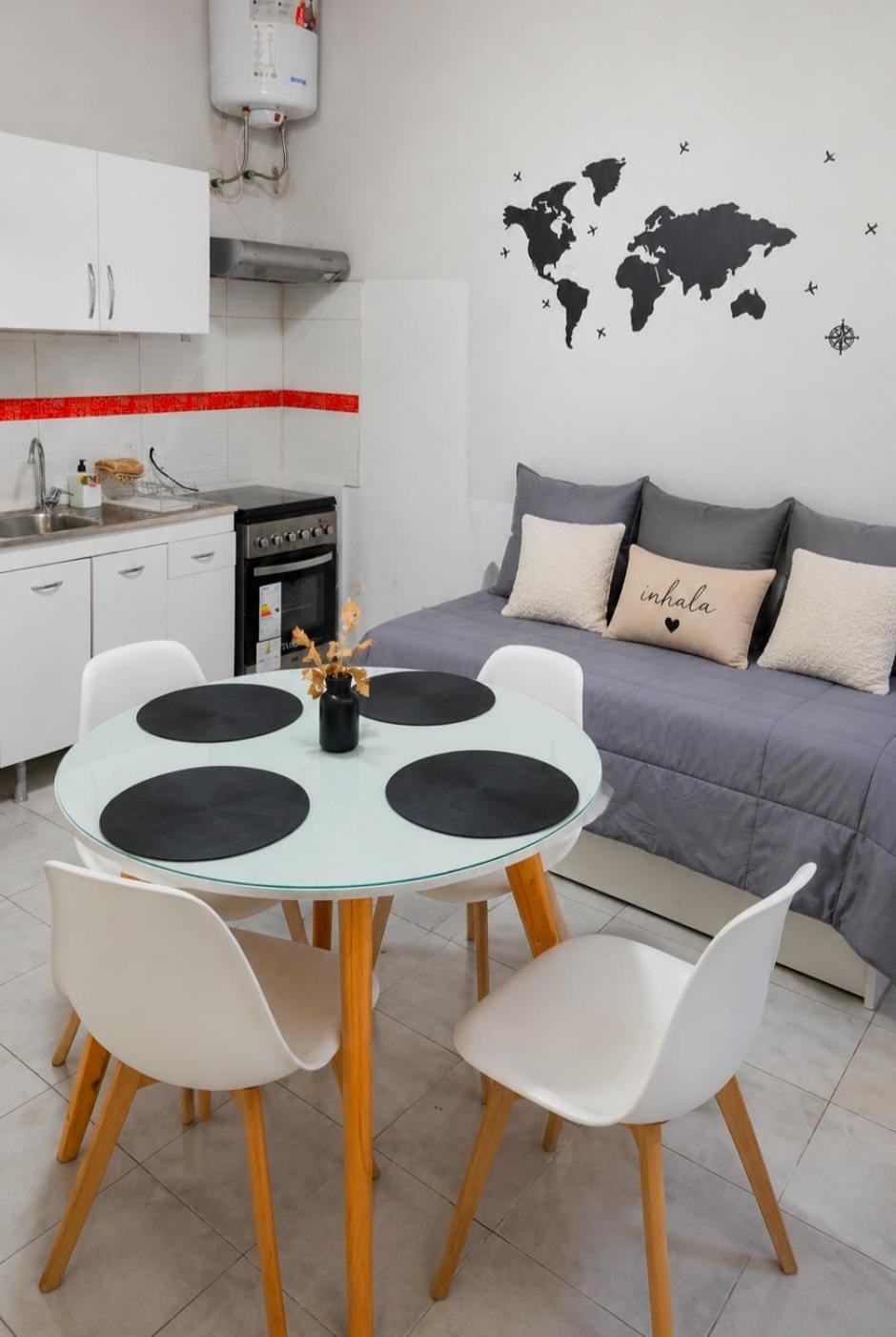 Kitchen or kitchenette, Living room, Seating area, Dining area, minibar, pet friendly, stove