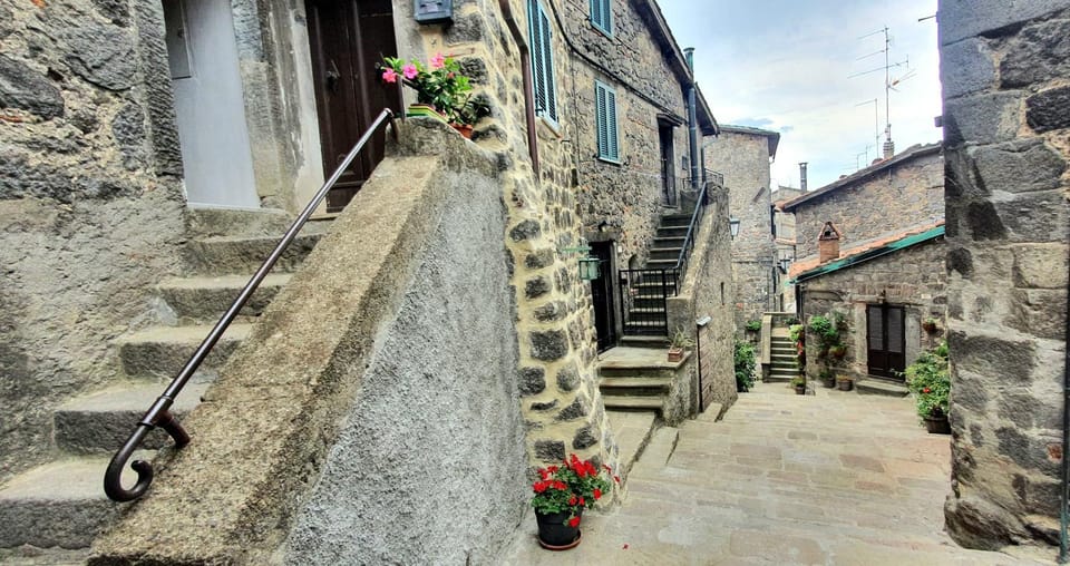 Facade/entrance, Street view