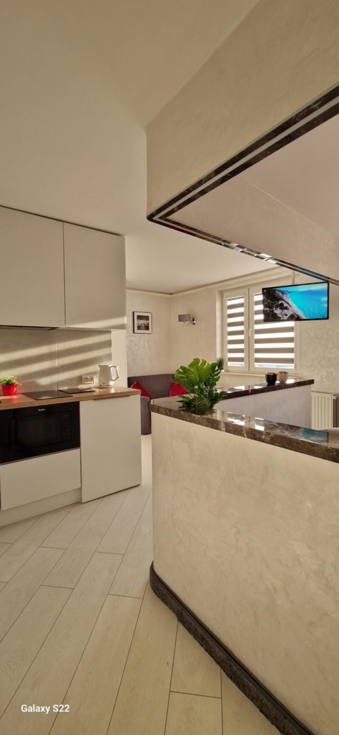 Chill Toronto Apartment in Poland