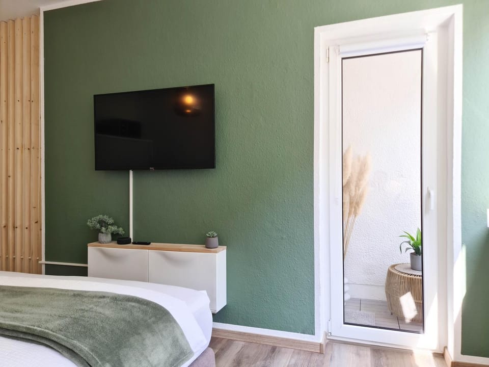 Living room, Photo of the whole room, Bedroom