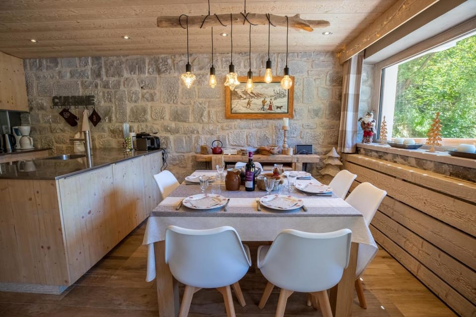 Grangettes 1 ski-in - ski-out Apartment in Les Allues