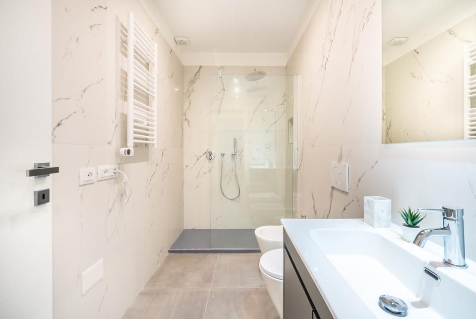 Kuzu apts - City Center - WiFi AC TV Apartment in Cagliari