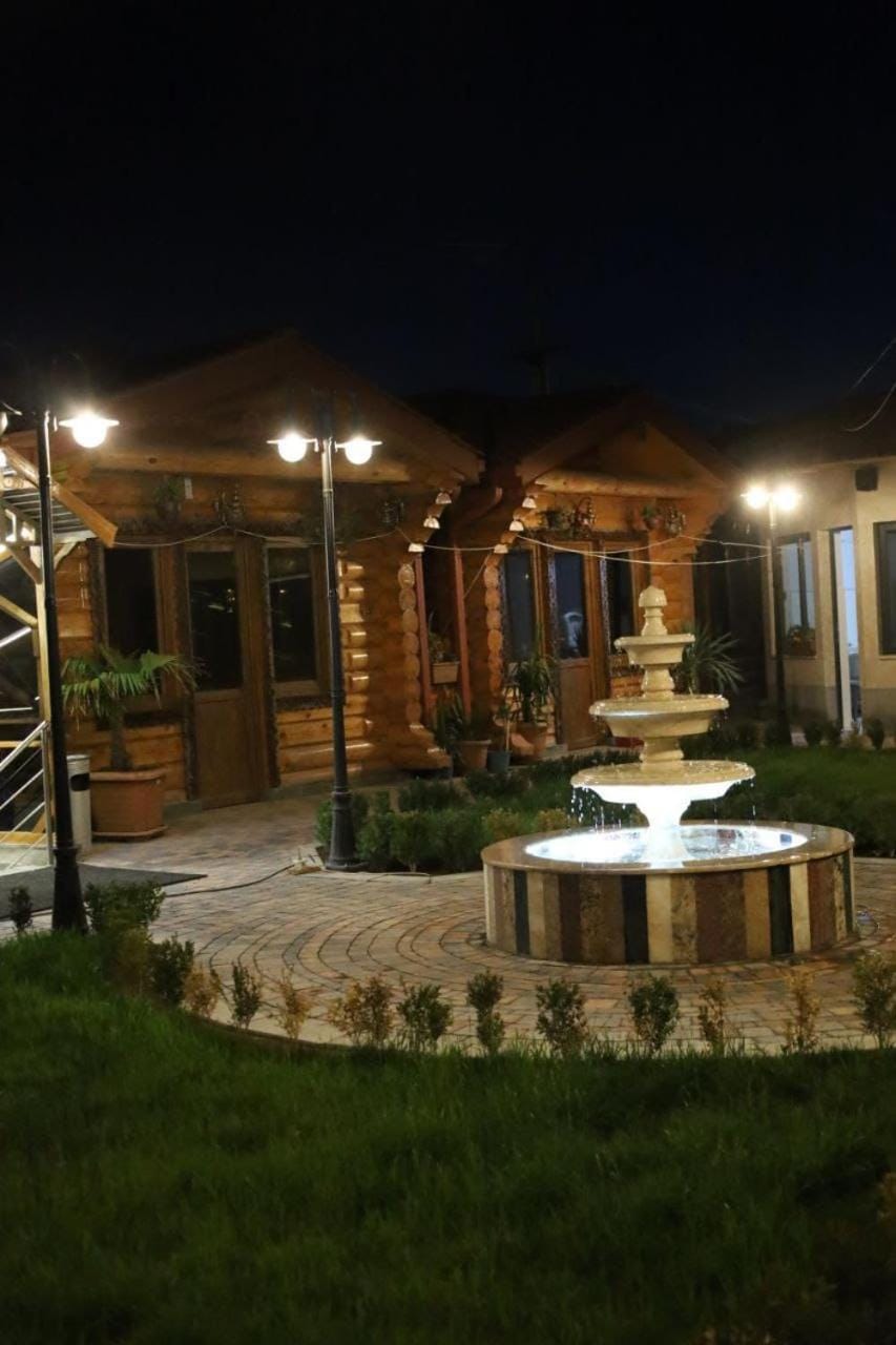 Property building, Facade/entrance, Garden, Garden view, Inner courtyard view