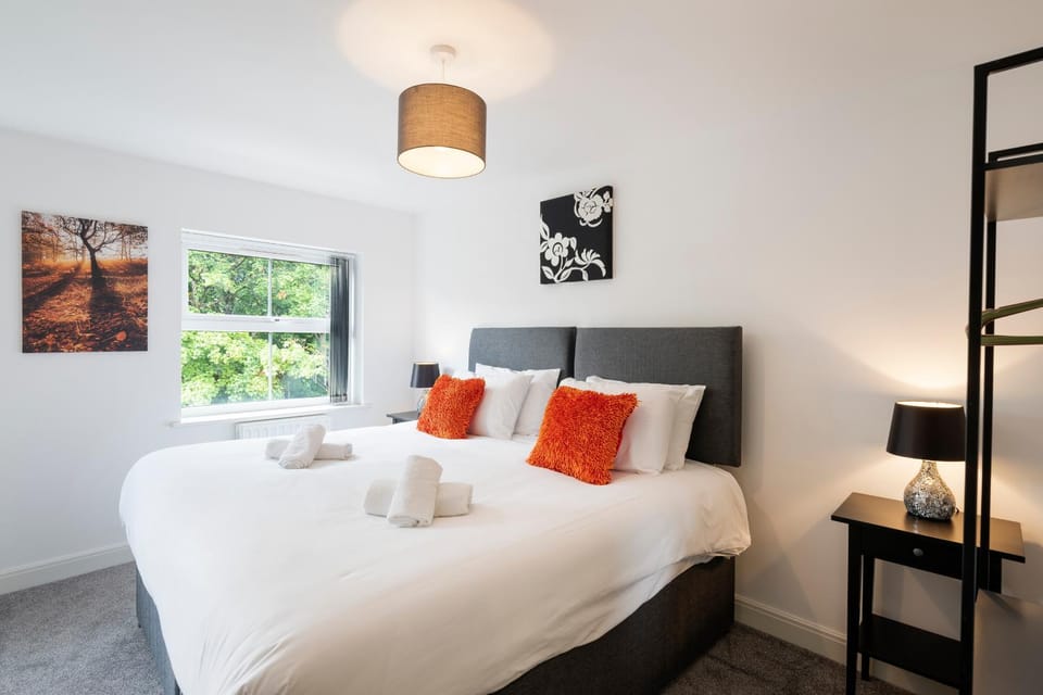 Blaisedell House by Cliftonvalley Apartments House in Bristol