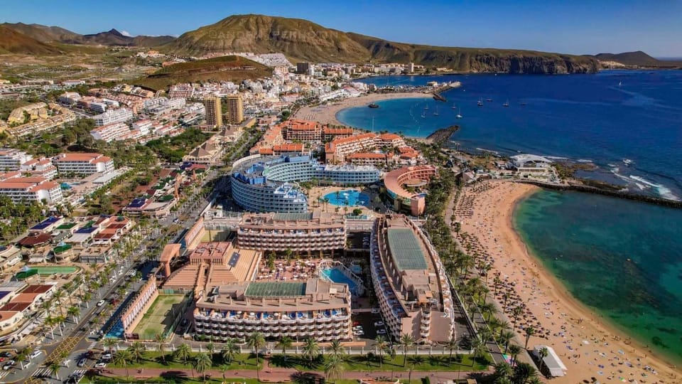 Tenerifeopenhome Central corner relax, wifi, breakfast, beach Los Cristisnos Apartment in Los Cristianos