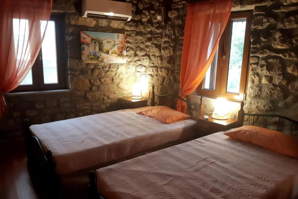 Bed, Photo of the whole room, Bedroom, furniture