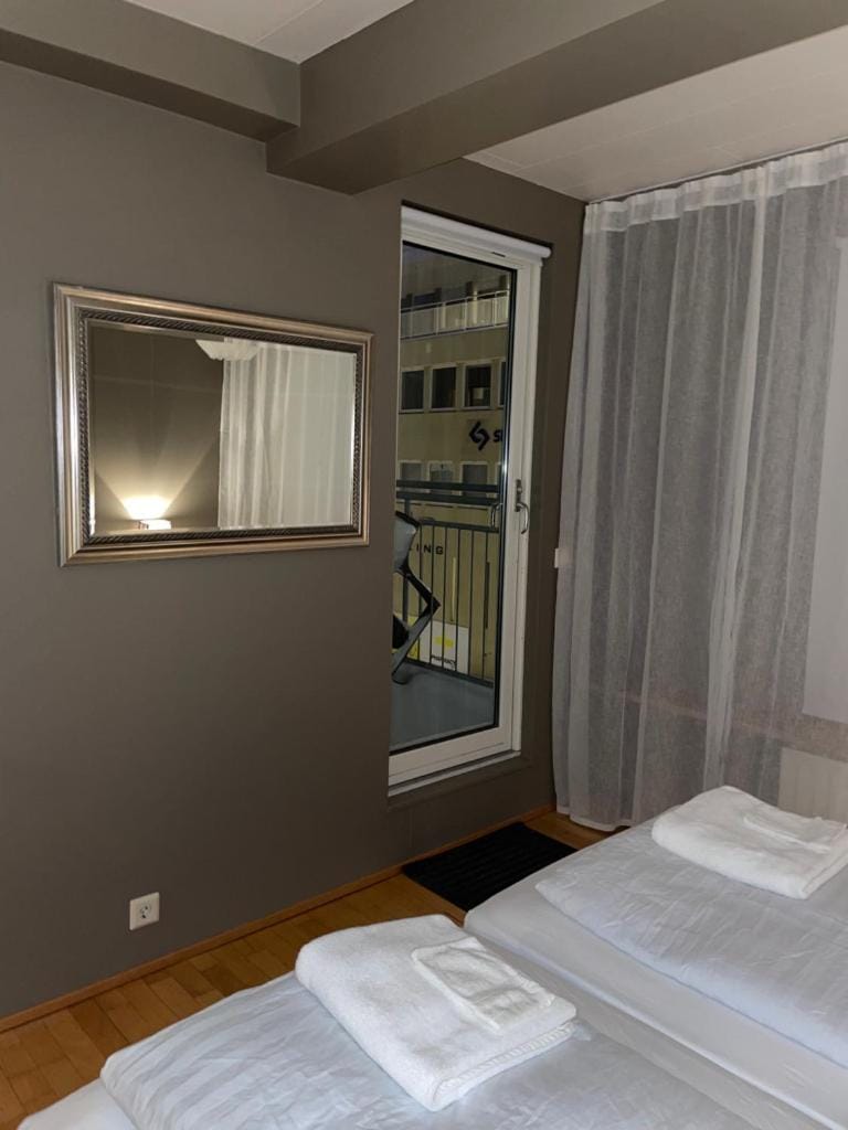 Penthouse on the main street, town center Akureyri Apartment in Akureyri