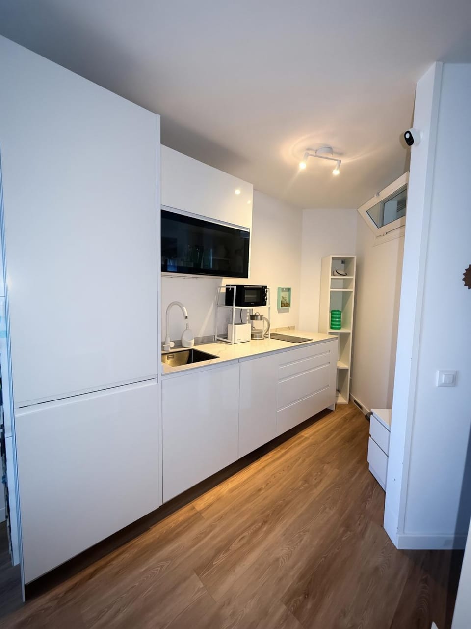 Kitchen or kitchenette, Living room