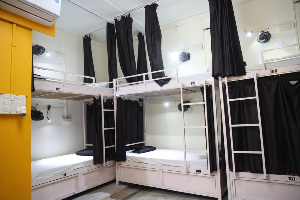 Bed, bunk bed