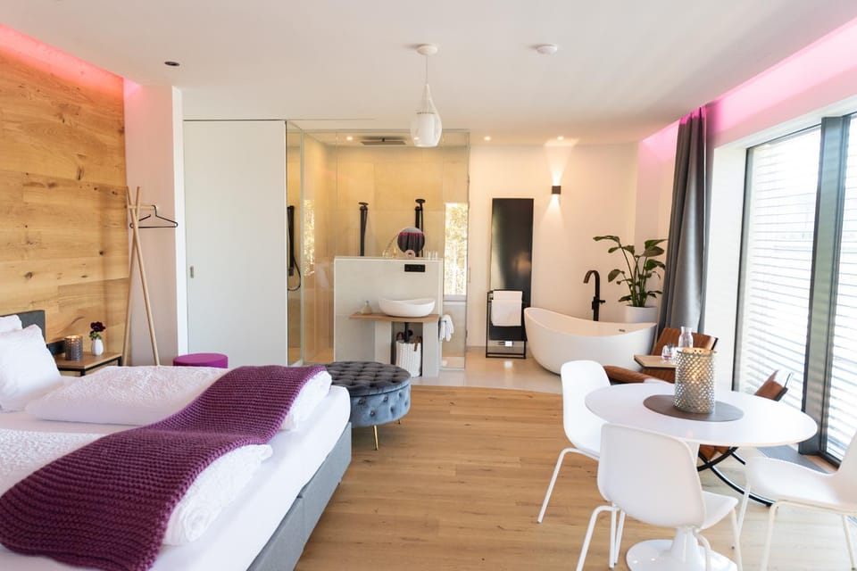 Shower, Bed, Bathroom, Bath