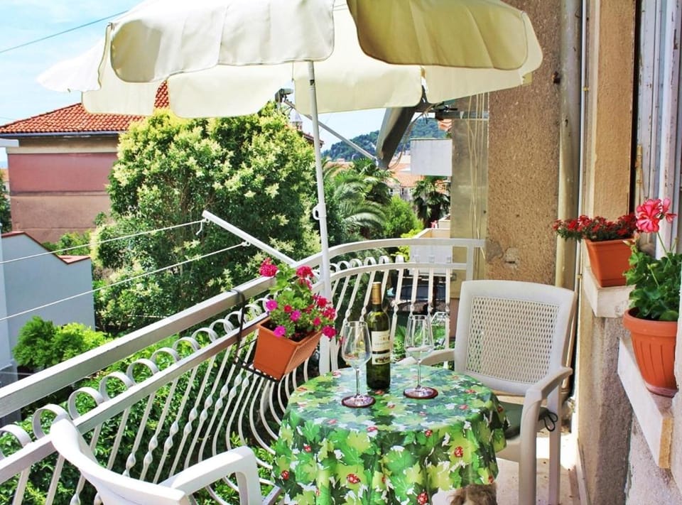 View (from property/room), Balcony/Terrace