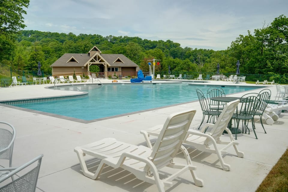 Tannersville Townhome, Near Camelback Mtn! House in Pocono Mountains