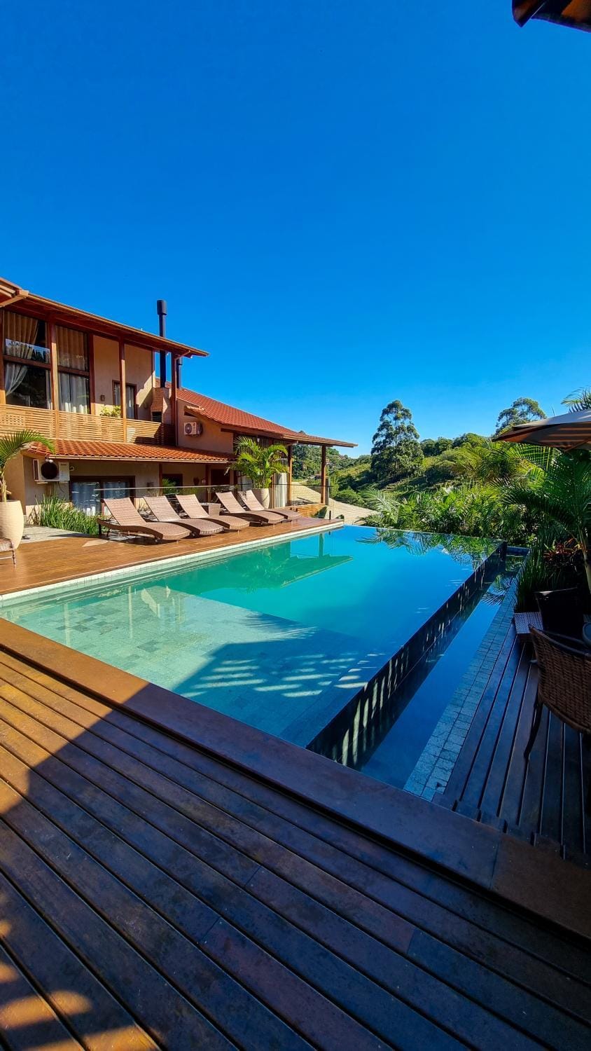 Day, Natural landscape, Pool view, Swimming pool, sunbed