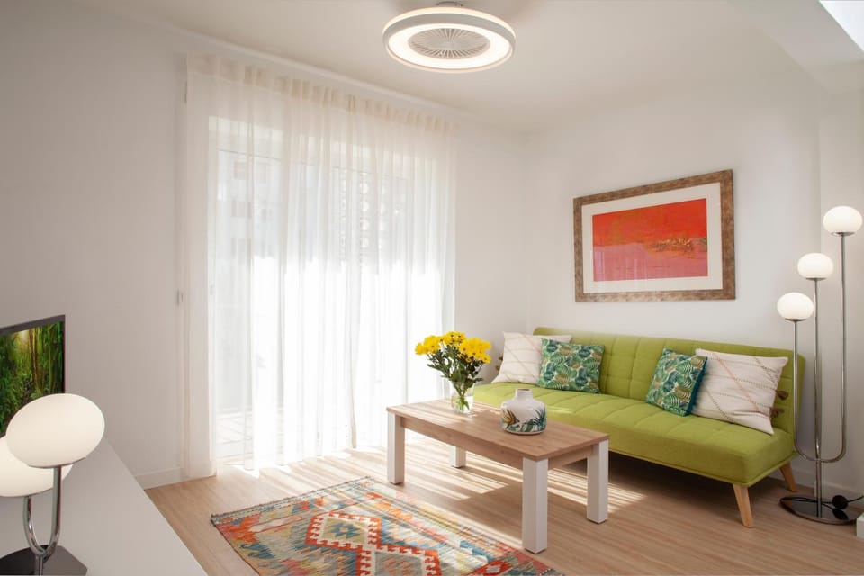Lovely beachfront apartment in Calahonda Apartment in Sitio de Calahonda
