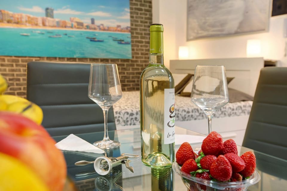 Beach Studio Apartment Canteras House in Las Palmas de Gran Canaria