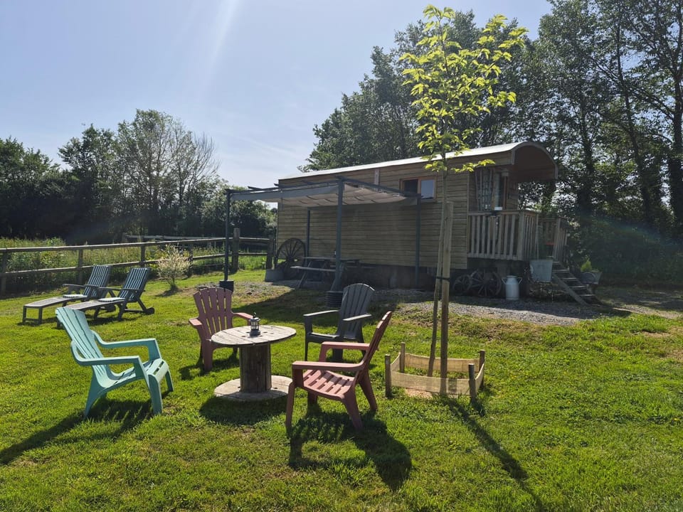La roulotte de Jane Country House in Nogent-le-Rotrou