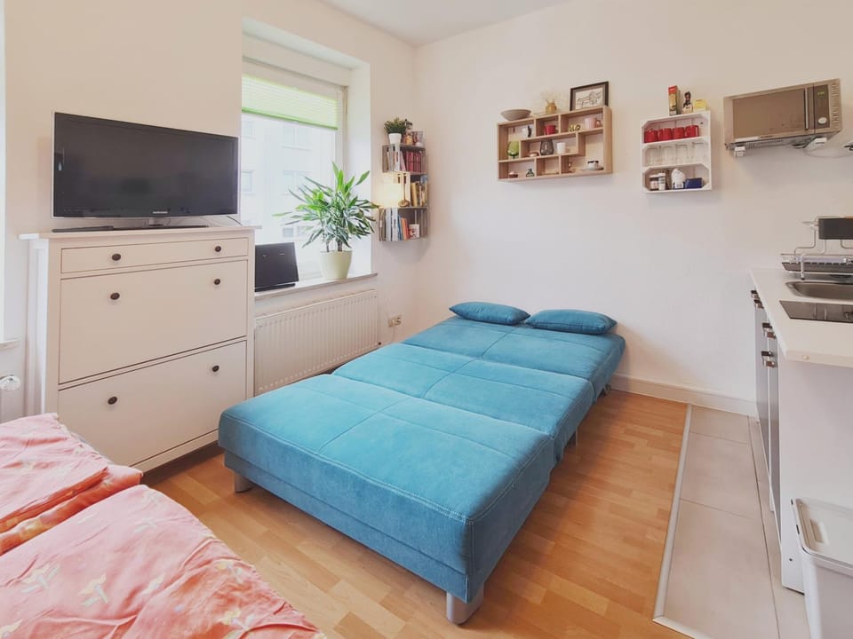 Kitchen or kitchenette, Living room, Bedroom