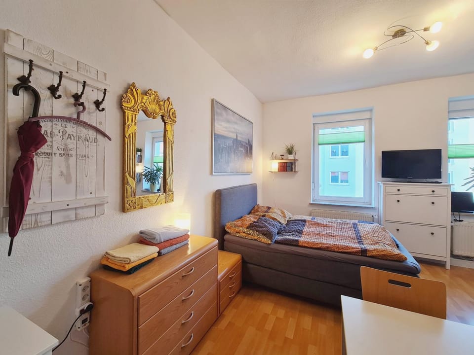 Living room, Bedroom